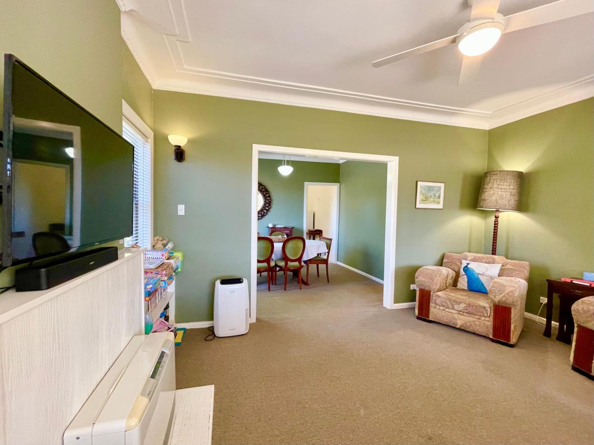 Raspberry Terrace Of Leura