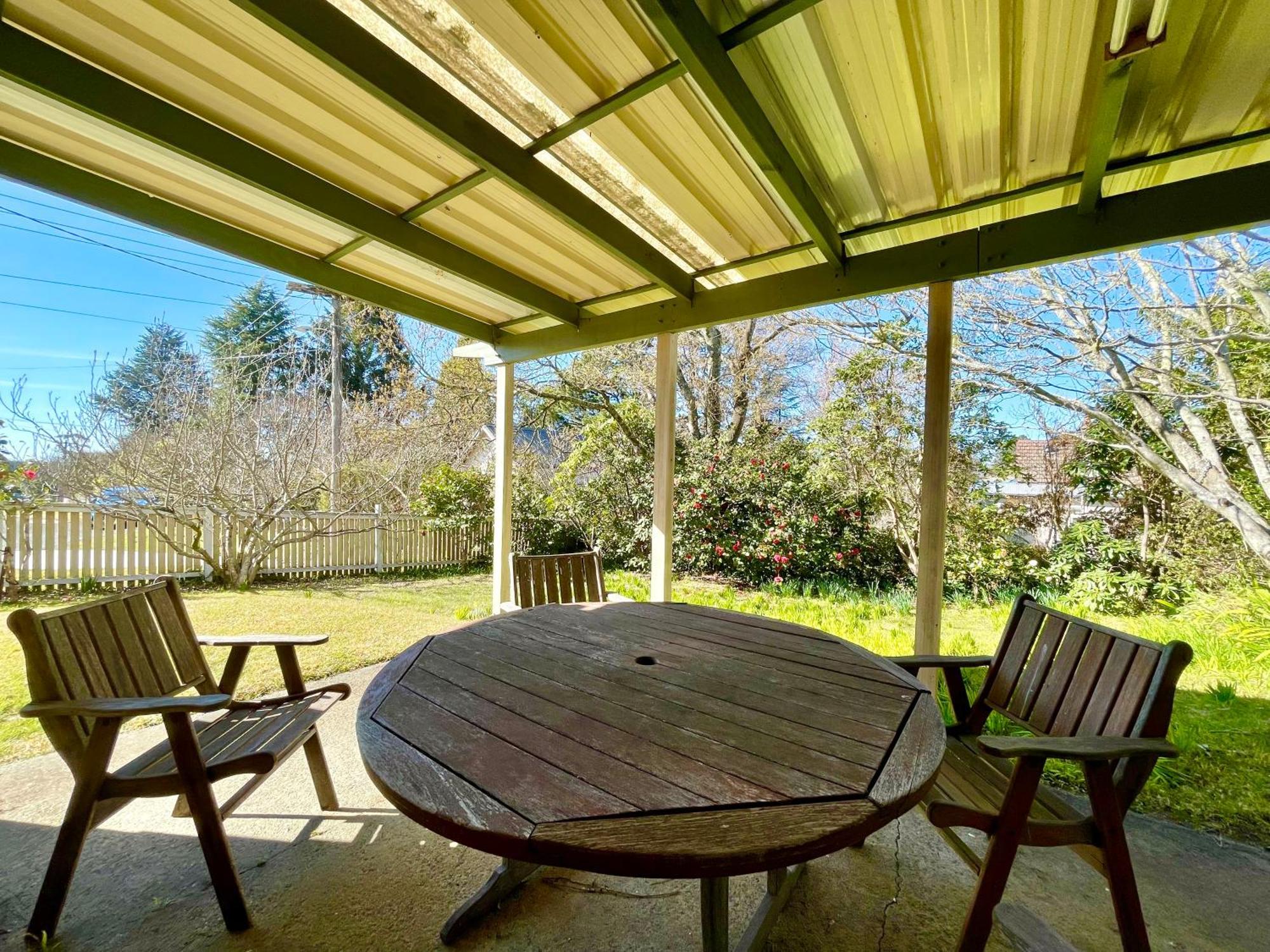 Raspberry Terrace Of * Leura